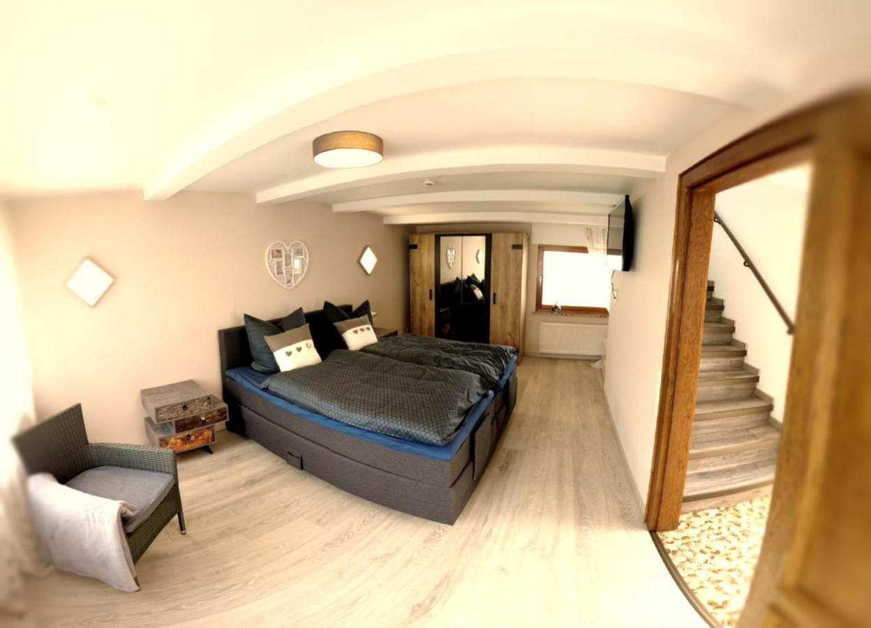 Ferienhaus Zum Hochstein Ettringen  Buitenkant foto